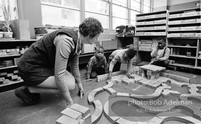 Innovative-English Infants School. New York City, 1970-Deborah Meirs' classroom; she later became an expert on improving public eduction. She put an emphasis on children learning through play rather than teaching, small class size, fostering children's curiosity and interest.Debbie Meiers-educational innovator who championed the English Infant SchoolBIS_144_07a-029 001