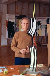 From Mural with Blue Brushstroke. New York City, 1985-86photo©Bob Adelman estate. Artwork©Estate of Roy Lichtenstein.