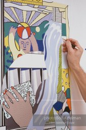 From Mural with Blue Brushstroke. New York City, 1985-86photo©Bob Adelman estate. Artwork©Estate of Roy Lichtenstein.