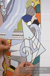 From Mural with Blue Brushstroke. New York City, 1985-86photo©Bob Adelman estate. Artwork©Estate of Roy Lichtenstein.