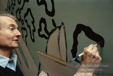 From Mural with Blue Brushstroke. New York City, 1985-86photo©Bob Adelman estate. Artwork©Estate of Roy Lichtenstein.