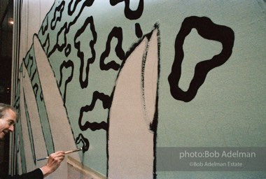 From Mural with Blue Brushstroke. New York City, 1985-86photo©Bob Adelman estate. Artwork©Estate of Roy Lichtenstein.