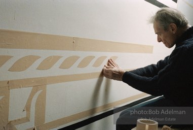 From Mural with Blue Brushstroke. New York City, 1985-86photo©Bob Adelman estate. Artwork©Estate of Roy Lichtenstein.
