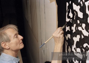 From Mural with Blue Brushstroke. New York City, 1985-86photo©Bob Adelman estate. Artwork©Estate of Roy Lichtenstein.