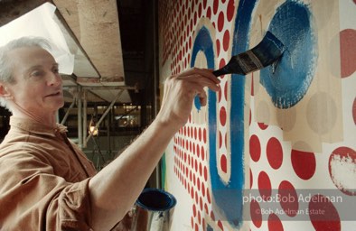 From Mural with Blue Brushstroke. New York City, 1985-86photo©Bob Adelman estate. Artwork©Estate of Roy Lichtenstein.