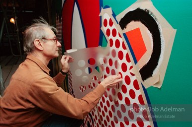 From Mural with Blue Brushstroke. New York City, 1985-86photo©Bob Adelman estate. Artwork©Estate of Roy Lichtenstein.