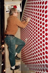 From Mural with Blue Brushstroke. New York City, 1985-86photo©Bob Adelman estate. Artwork©Estate of Roy Lichtenstein.