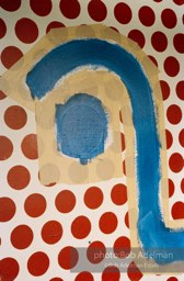 From Mural with Blue Brushstroke. New York City, 1985-86photo©Bob Adelman estate. Artwork©Estate of Roy Lichtenstein.
