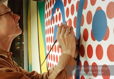 From Mural with Blue Brushstroke. New York City, 1985-86photo©Bob Adelman estate. Artwork©Estate of Roy Lichtenstein.