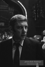 Donald Sutherland on the set during filming of the 1971 movie KLUTE.