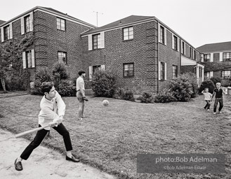 1968. Queens, New YorkGrand Central Apartments. Glen Oaks. Jamaica, Queens, N.Y. 1968