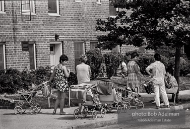 1968. Queens, New YorkKew Gardens Park. Jamaica, Queens, N.Y. 1968EP30-21a 001