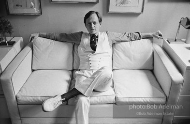 1975- USA. New York City. 1975. Author Tom WOLFE in his Upper East Side apartment.